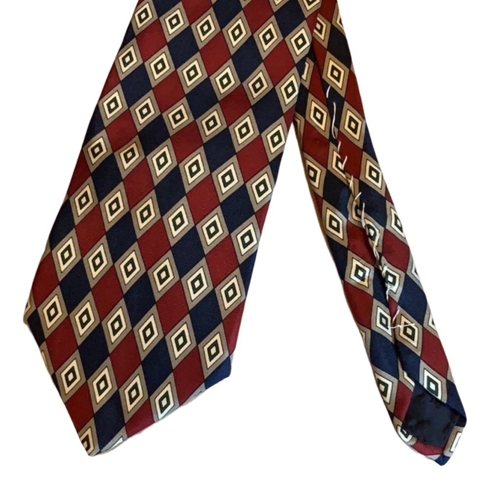 Brooks Brothers silk tie with geometric print